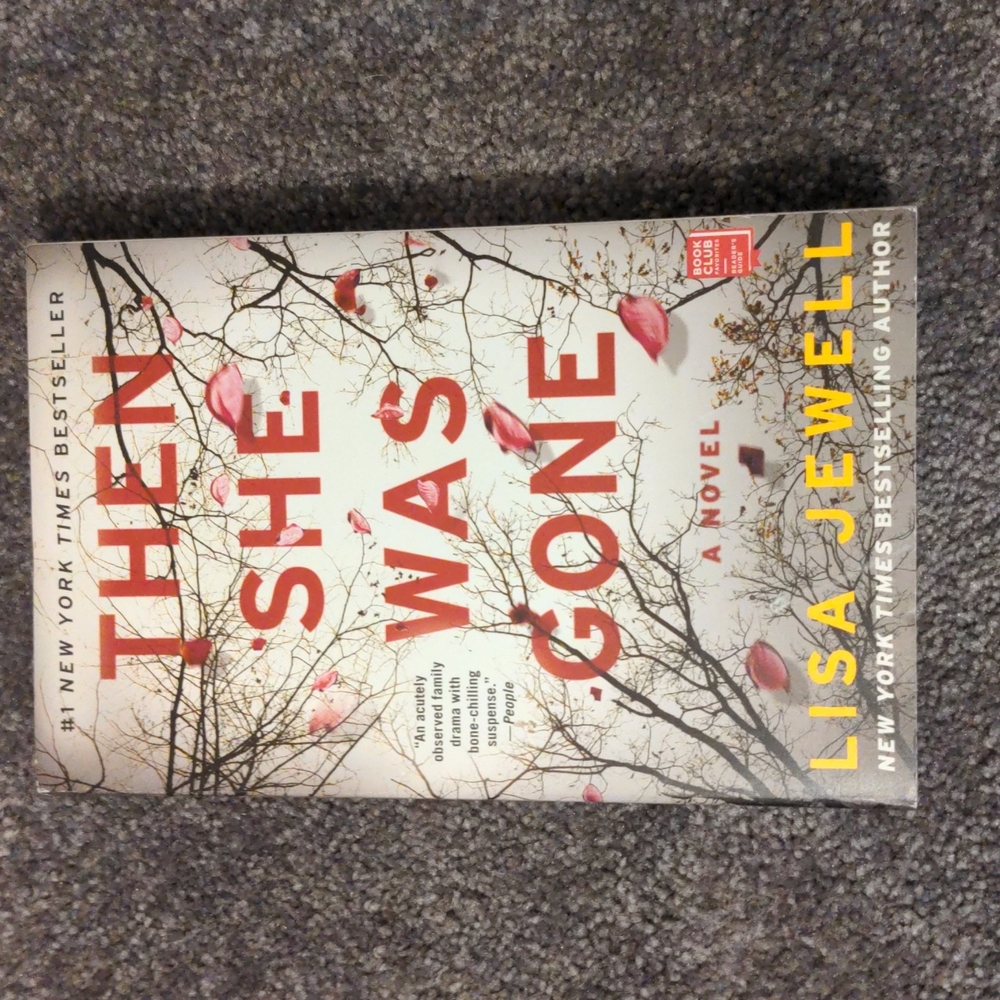 The she was gone by: Lisa Jewell